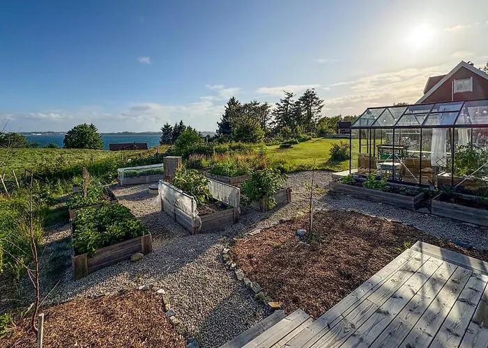 Holiday home In With Sauna Vestre Amoy